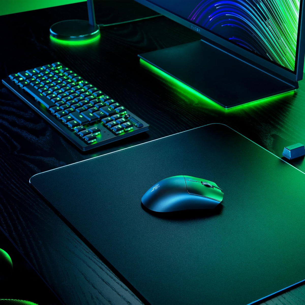 Razer Viper V3 HyperSpeed - Wireless Esports Mouse (Focus Pro 30K Optical Sensor, Up to 280 hours of Battery Life, Mechanical Mouse Switches Gen-2, 4000 Hz Wireless Polling Rate) Black