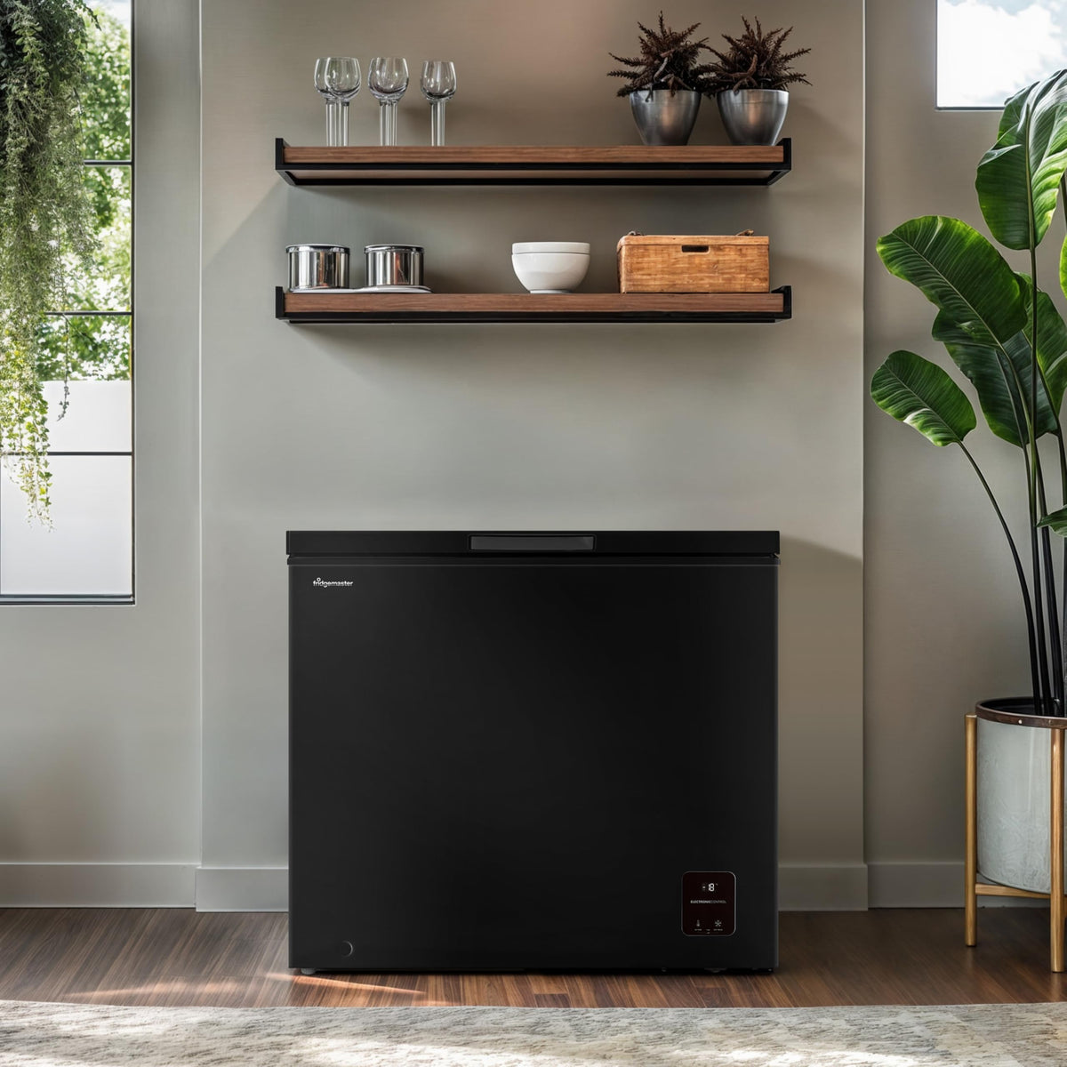 Fridgemaster White Chest Freezer, 97L Capacity, MCF100E， Freestanding, Mechanical Control, Winter Guard (-15°C), Low Noise 38dB, Basket Storage 858 (H) x 578 (W) x 444 (D) mm