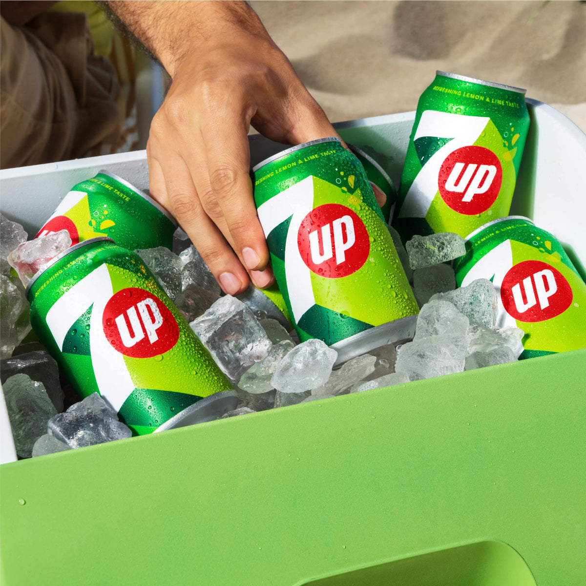 7UP Cherry Can 330 ml (Pack of 24)