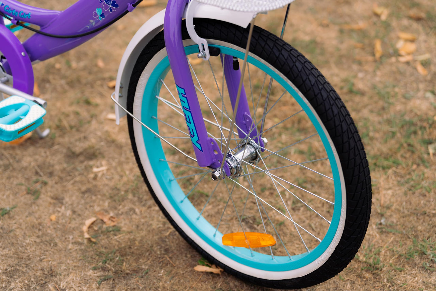 Huffy Girly Girl 20" Girls Cruiser Bike with Basket, Bell & Mudguards — White | Ages 5-9