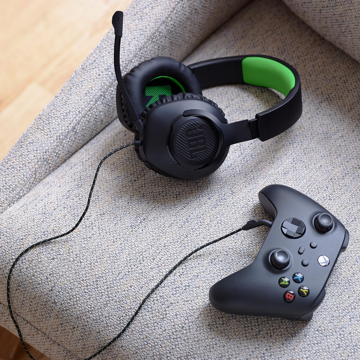 JBL Quantum 100 Wired Over-Ear Gaming Headset with Boom Mic, Multi-Platform Compatible, Black