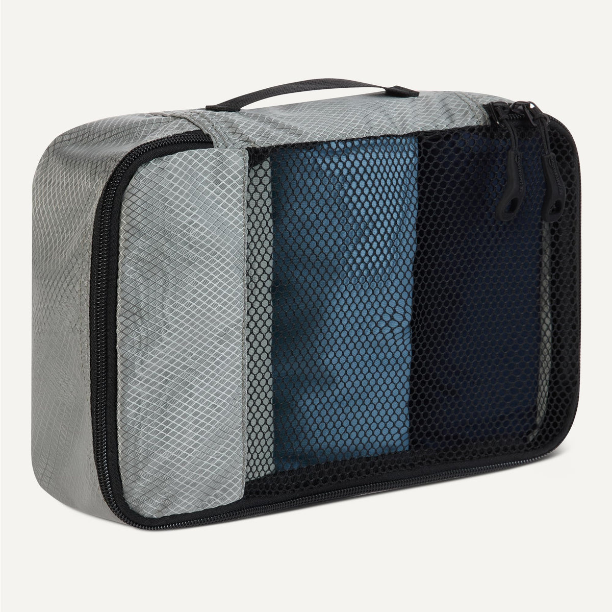 Amazon Essentials 4-Piece Packing Cubes Travel Accessories Set, Luggage Organiser with Double Zip, Mesh Top, 100% Polyester, Medium, Black (Previously Amazon Basics)