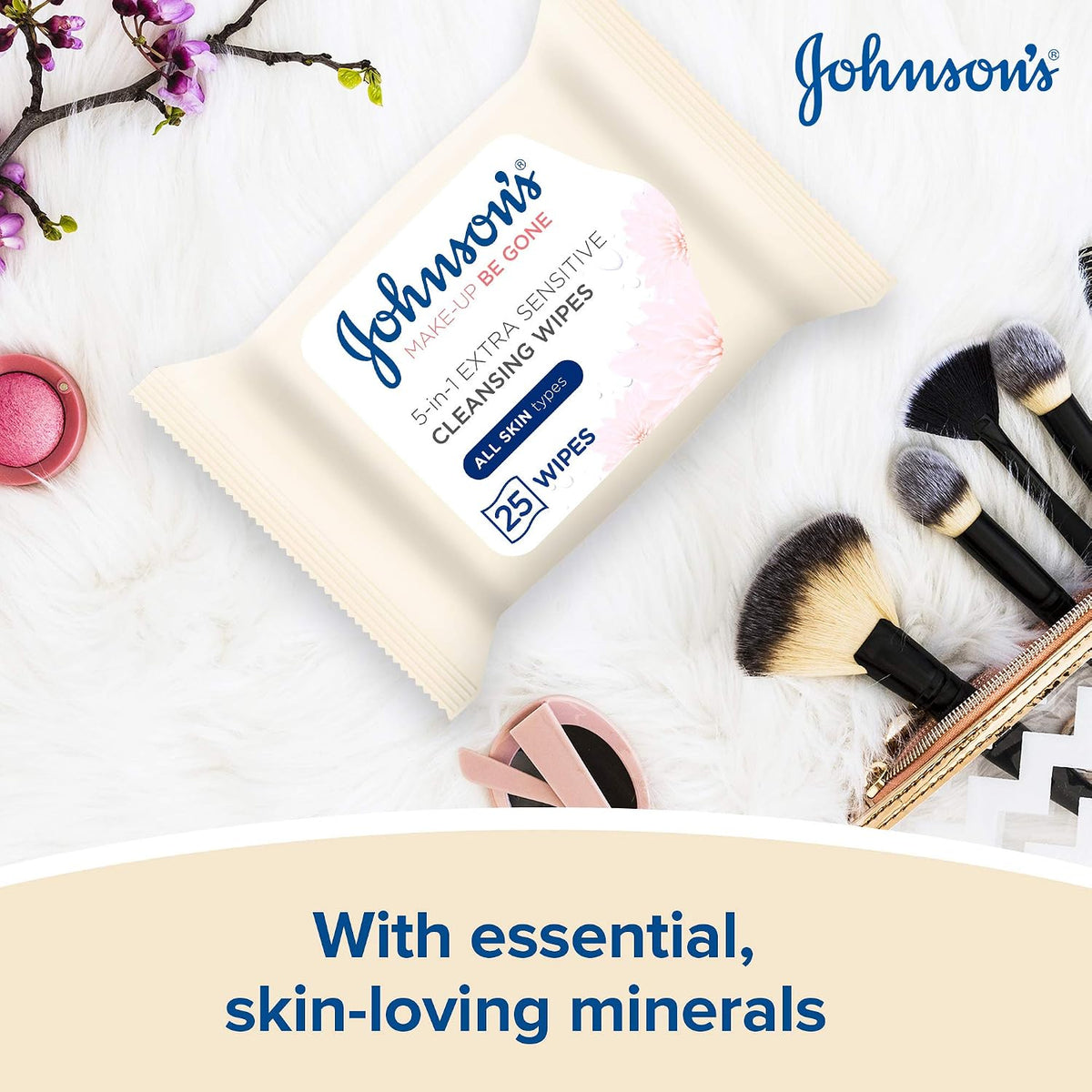 Johnson’s Make-Up Be Gone 5-in-1 Extra-Sensitive Cleansing Wipe, Gently Remove up to 99% of Makeup, Including Waterproof Mascara, Pack of 25 Wipes