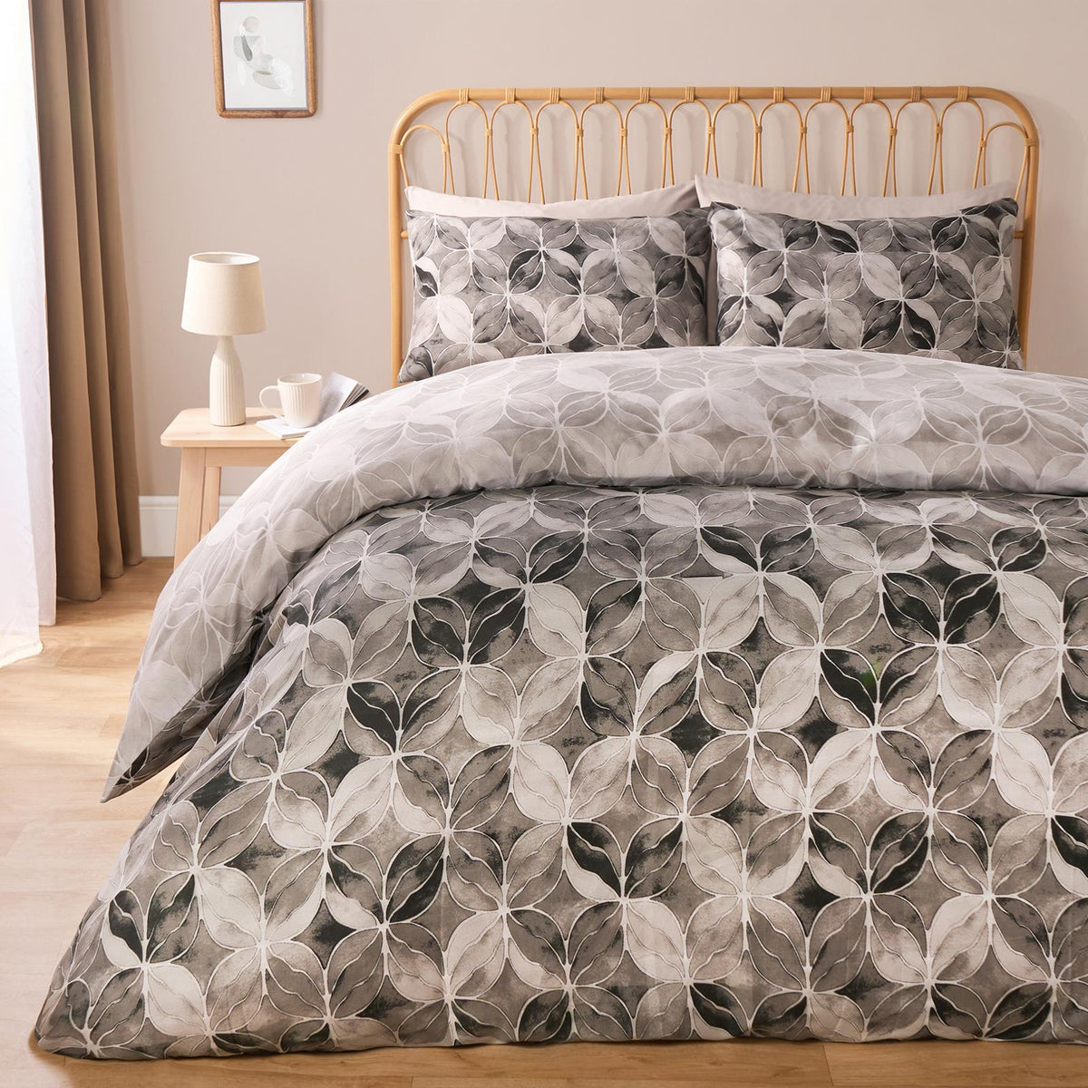 Geo Duvet Cover Set Quilt Pillowcase Watercolour Soft Bedding Double King Size