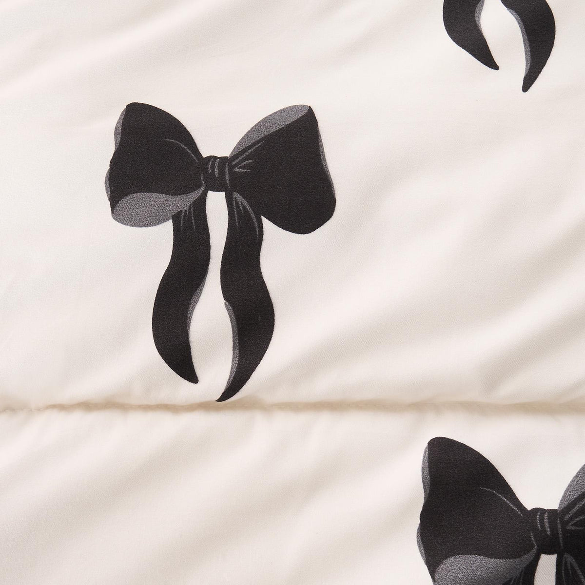OHS Bows 10.5 Tog Coverless Duvet with Pillowcase Winter Warm Bedding Set