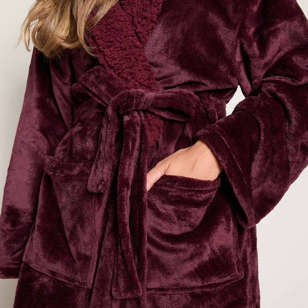 OHS Flannel Dressing Gown Soft Fleece Adults Unisex Thermal Winter Bathrobe