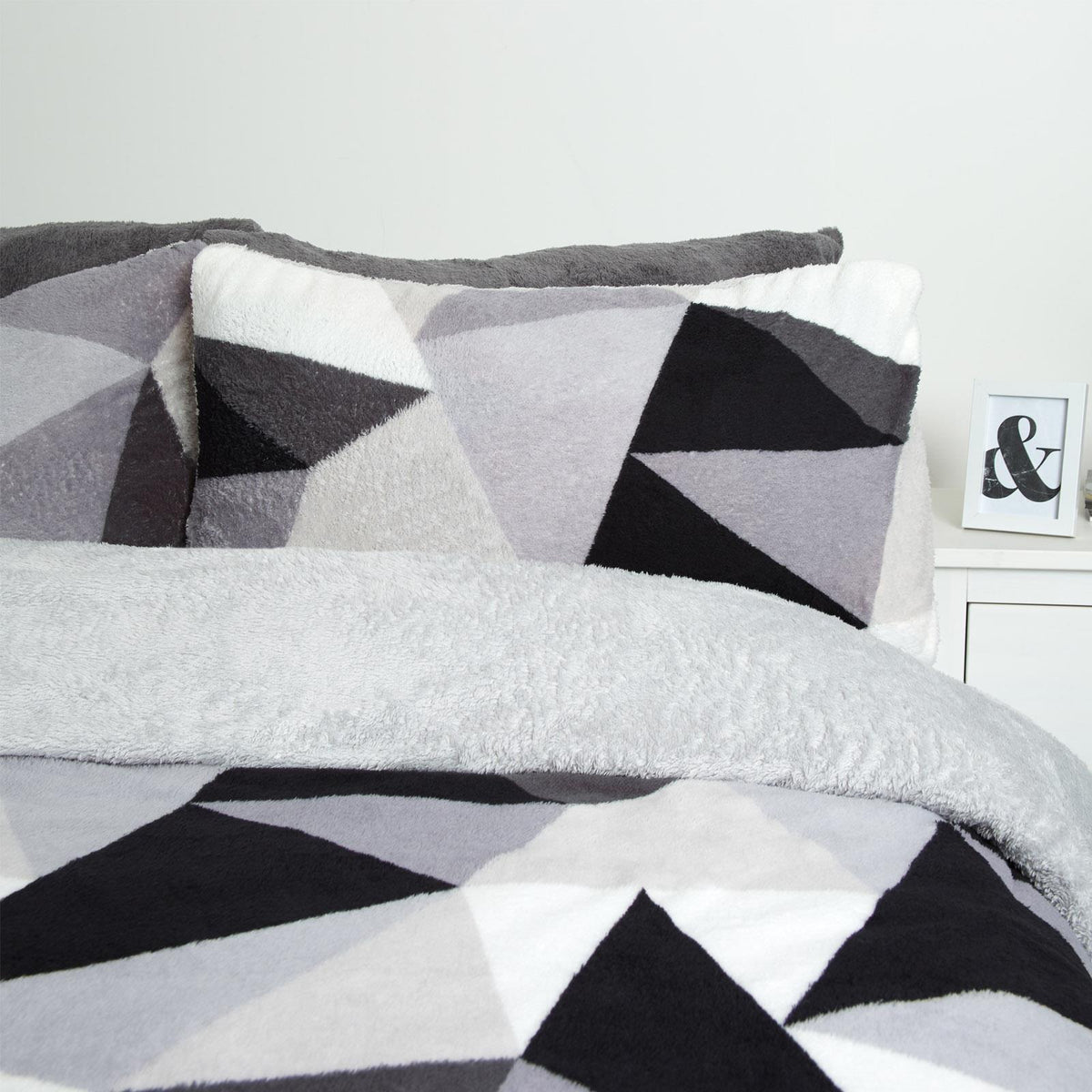 OHS Shapes Teddy Fleece Duvet Cover with Pillowcase Soft Warm Bedding Set