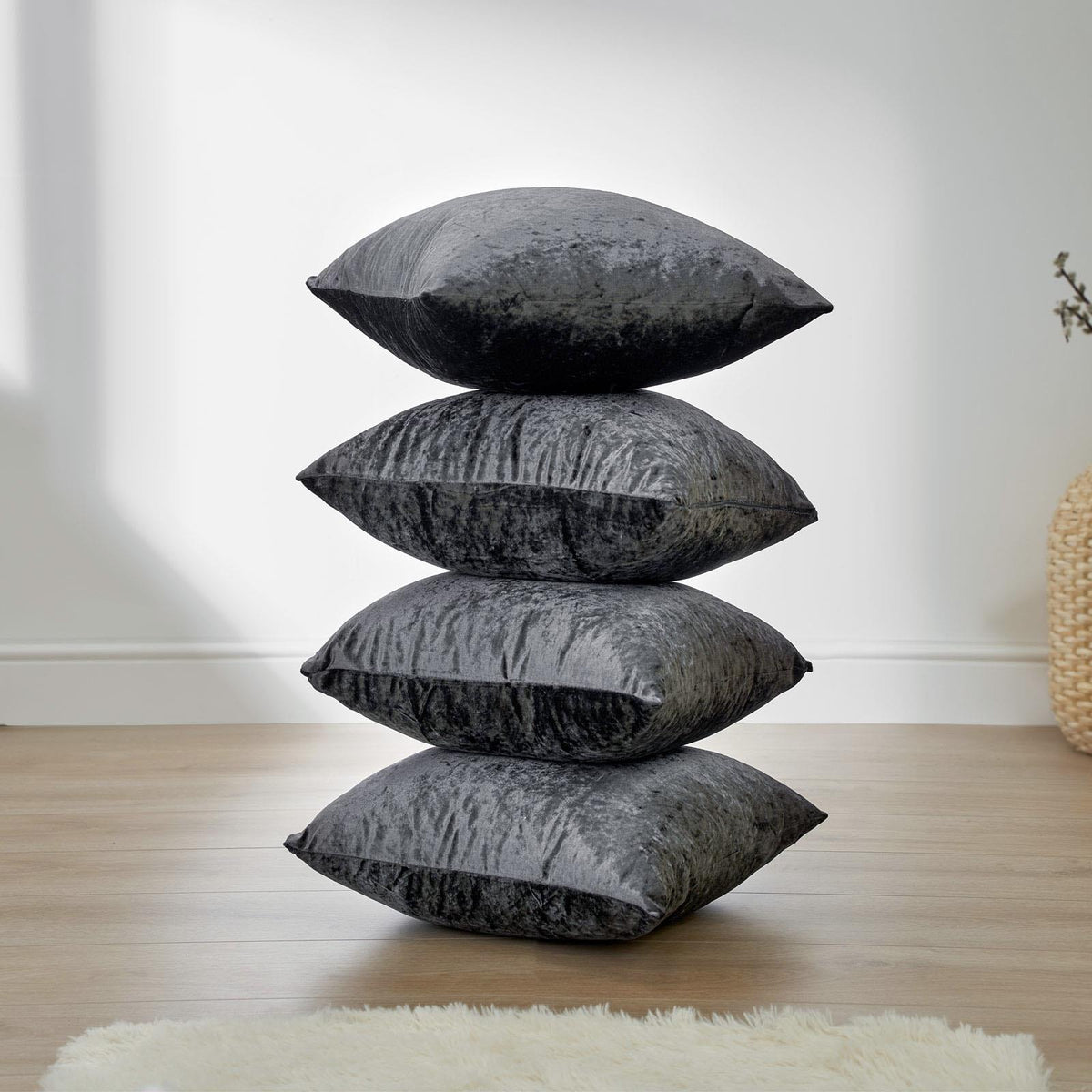 Sienna Cushion Covers Crushed Velvet Luxury Pack of Filled Insert Pad, 45 x 45cm