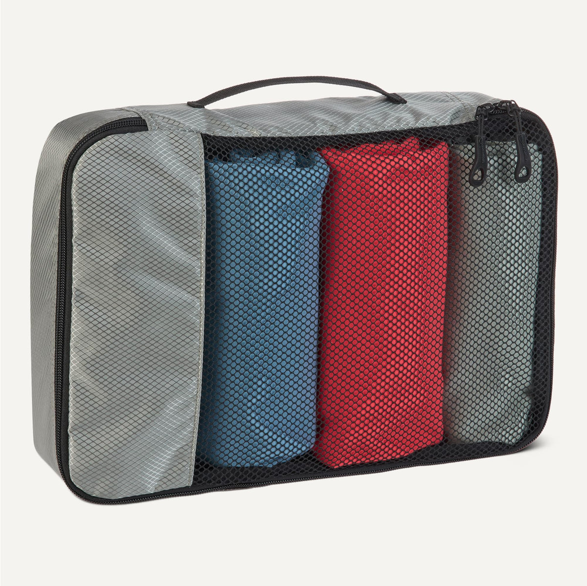 Amazon Essentials 4-Piece Packing Cubes Travel Accessories Set, Luggage Organiser with Double Zip, Mesh Top, 100% Polyester, Medium, Black (Previously Amazon Basics)
