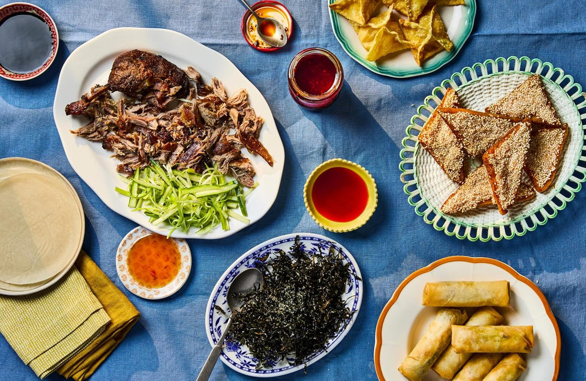 The Ultimate Chinese Takeaway Bible: Over 150 classic recipes to make at home
