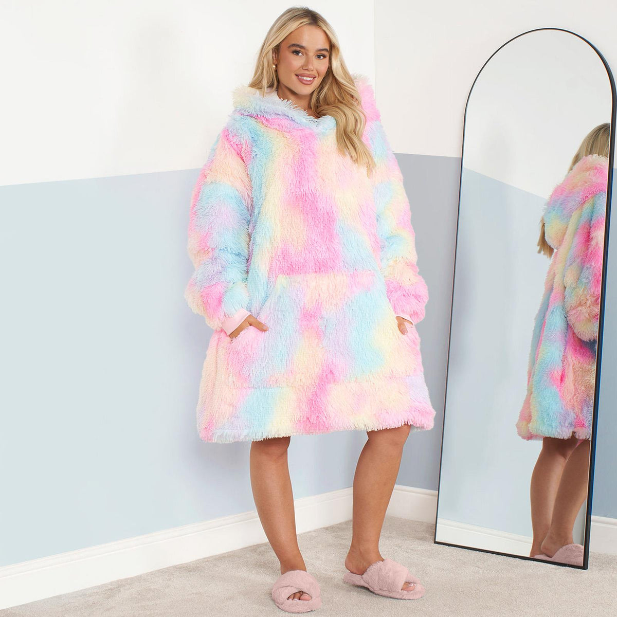 Sienna Fluffy Shaggy Hoodie Blanket Oversize Sherpa Plush Fleece Warm Soft Throw