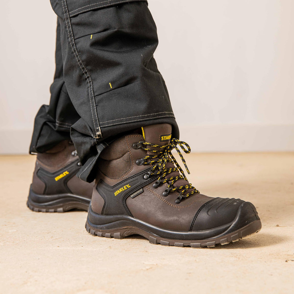 STANLEY Branxton Men's Leather, Steel Toe, Steel Midsole Plate, Waterproof, Safety Work Boot