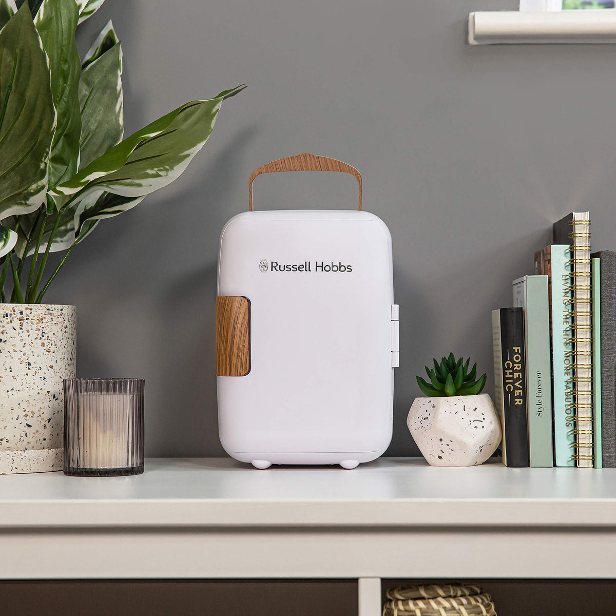 Russell Hobbs RH4CLR1001 4L/6 Can Portable Mini Cooler & Warmer for Drinks, Cosmetics/Makeup/Skincare, AC/DC Power, Retro Style, White, For Bedroom, Home, Caravan, Car