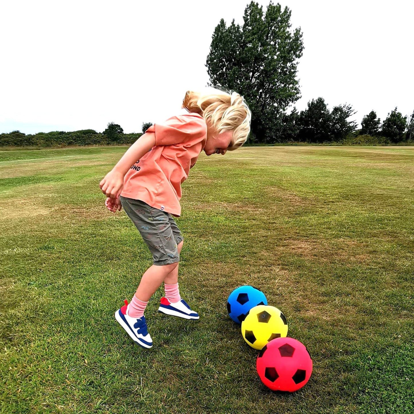 Fun Sport Foam Footballs | Indoor/Outdoor Soft Sponge Foam Soccer Ball | Play Many Games For Hours Of Fun | Suitable For All Ages