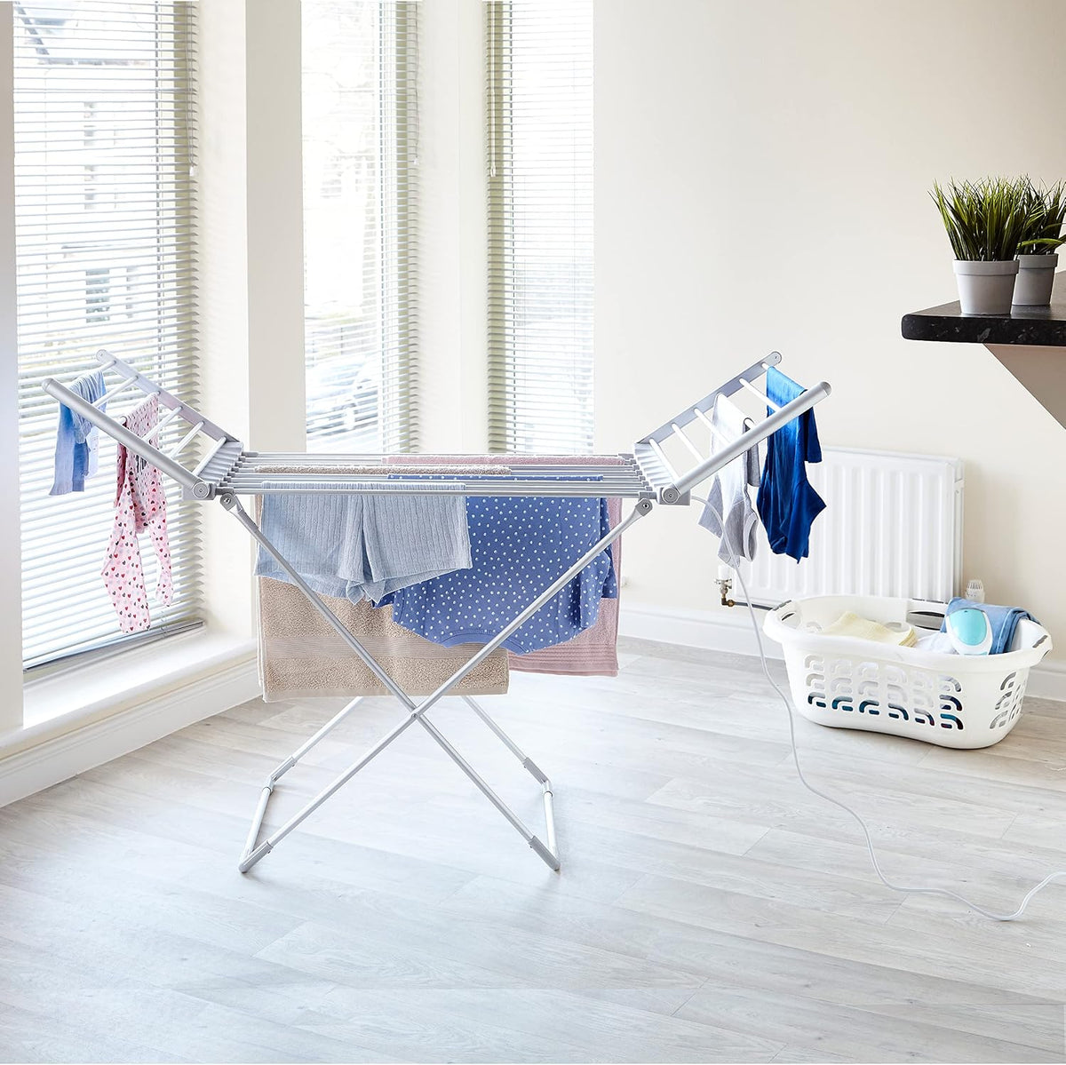 Neo Indoor Electric Winged Airer Folding Foldable Laundry Clothes Portable Cloth Heat Heated Rack Dryer