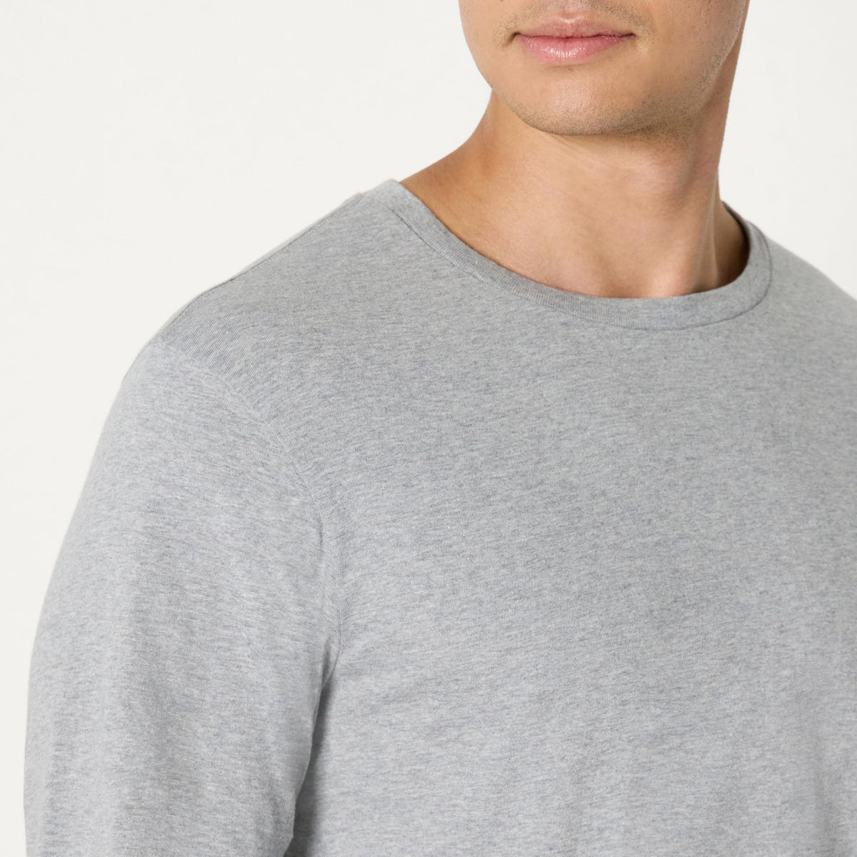 Amazon Essentials Men's Vests - Slim-Fit Cotton Crew Neck, Short and Long Sleeve T Shirt, Pack of 6, Undershirt and Vests for Men