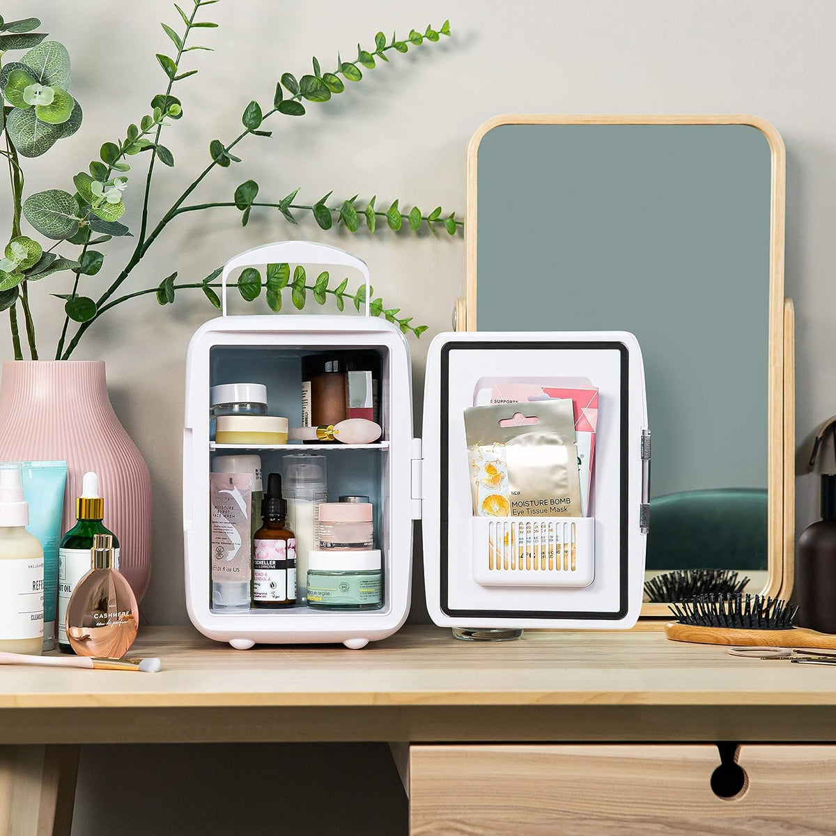 Russell Hobbs RH4CLR1001 4L/6 Can Portable Mini Cooler & Warmer for Drinks, Cosmetics/Makeup/Skincare, AC/DC Power, Retro Style, White, For Bedroom, Home, Caravan, Car