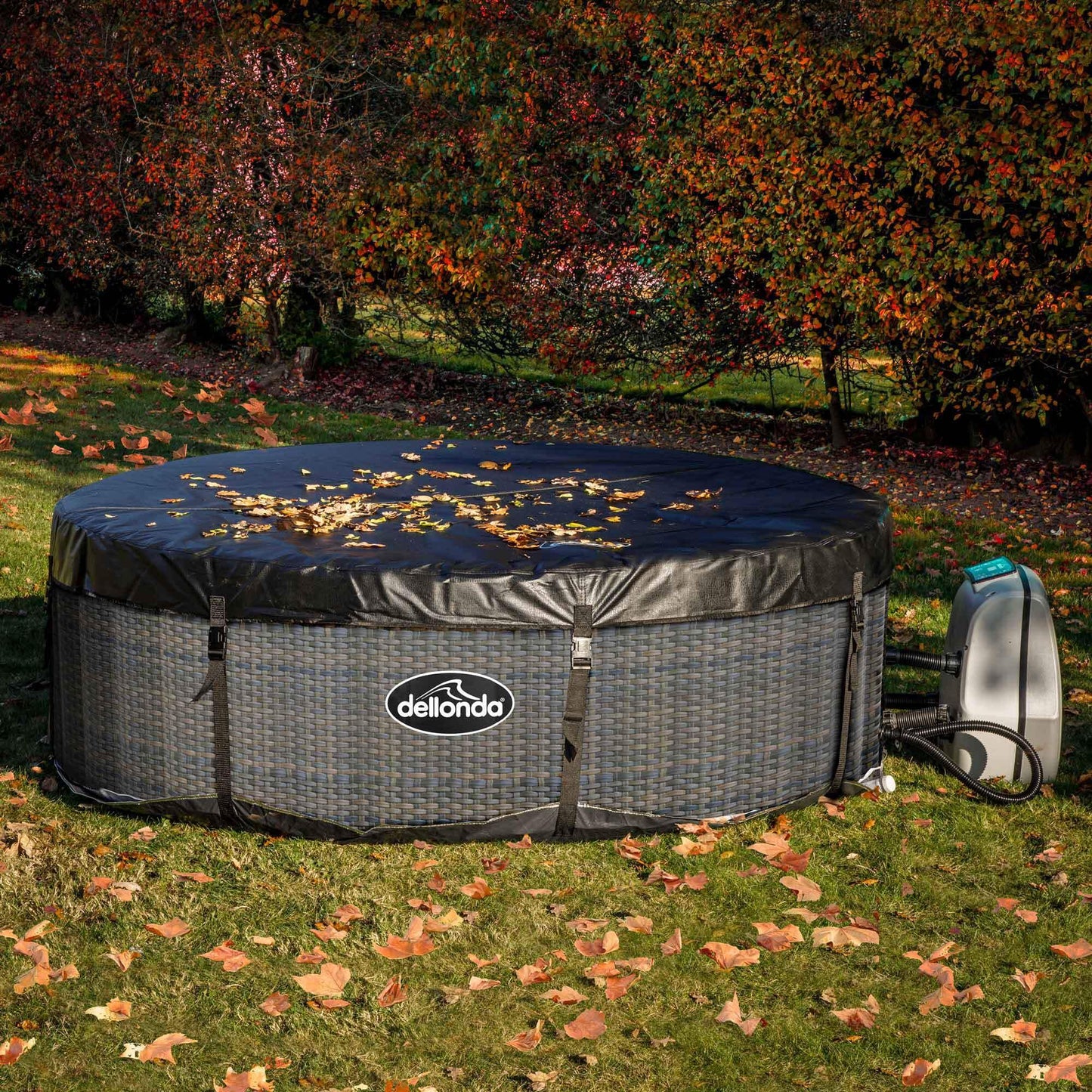 Dellonda 2-4 Person Inflatable Hot Tub Spa with Smart Pump - Rattan Effect - DL90