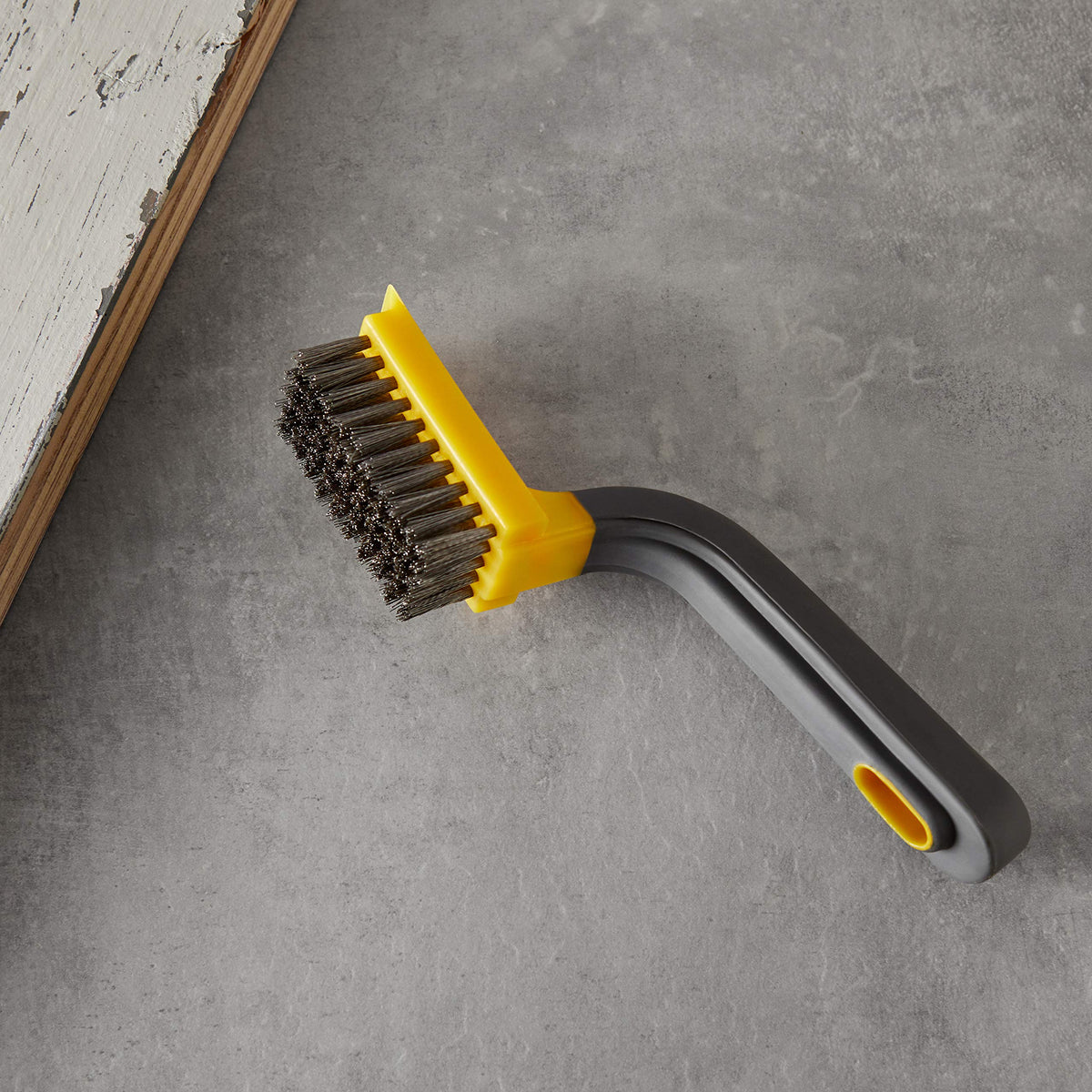 Amazon Basics Brass Mini Brushes, Soft Grip, Pack of 3, 12.7mm, Yellow/Grey, For Cleaning and Removing Rust