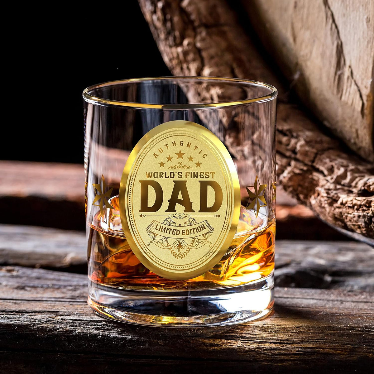 CROWNLY CRYSTAL® Personalised Whiskey Glass for Dad – Gold Birthday Gift from Daughter or Son – Best Dad Ever