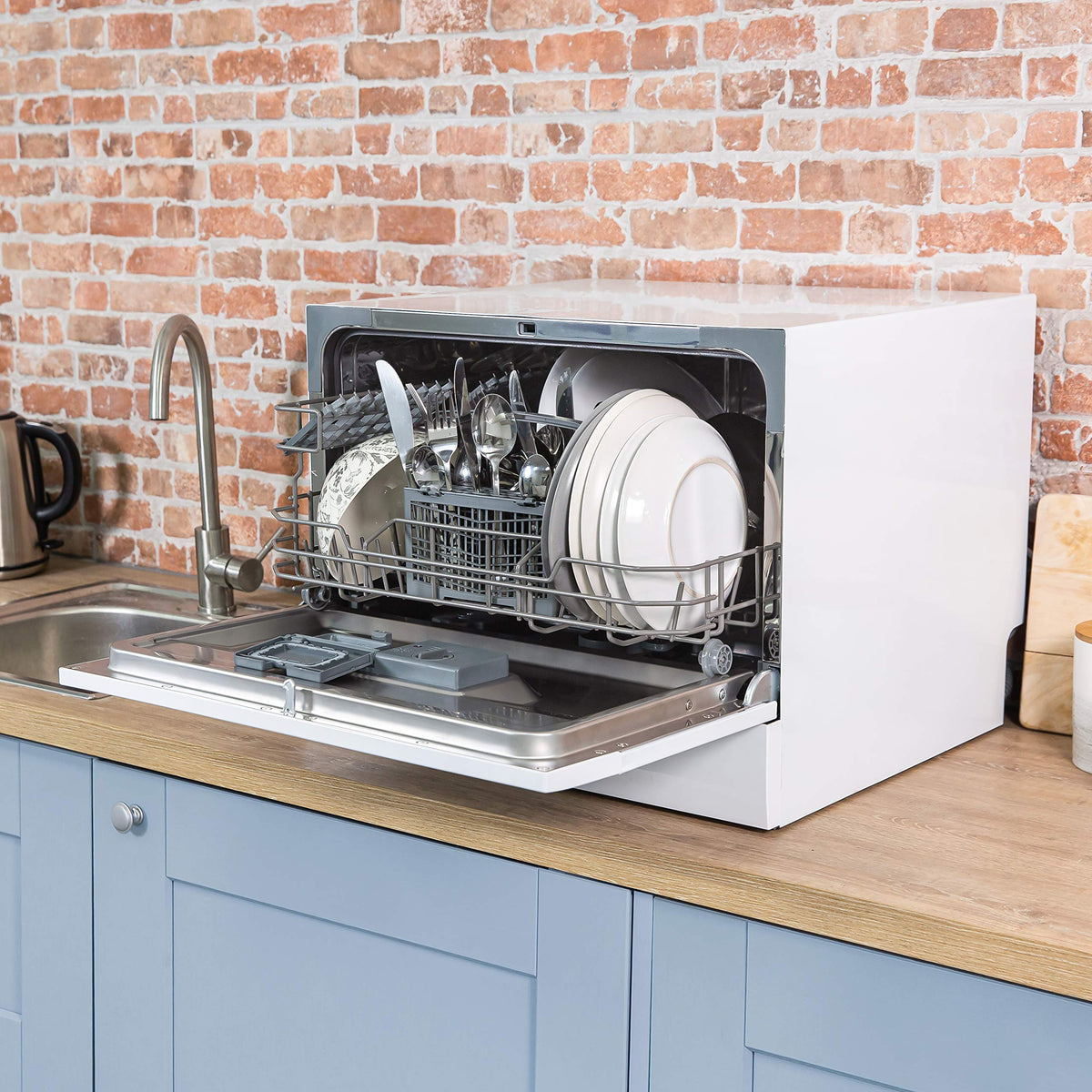 Russell Hobbs Table Top Dishwasher Compact Mini with 6 Place Settings, LED Display, Button Control, 6 Programmes, Portable & Efficient, 24hr Timer, Rinse & Eco Mode in White, RH6TTDW0D1W