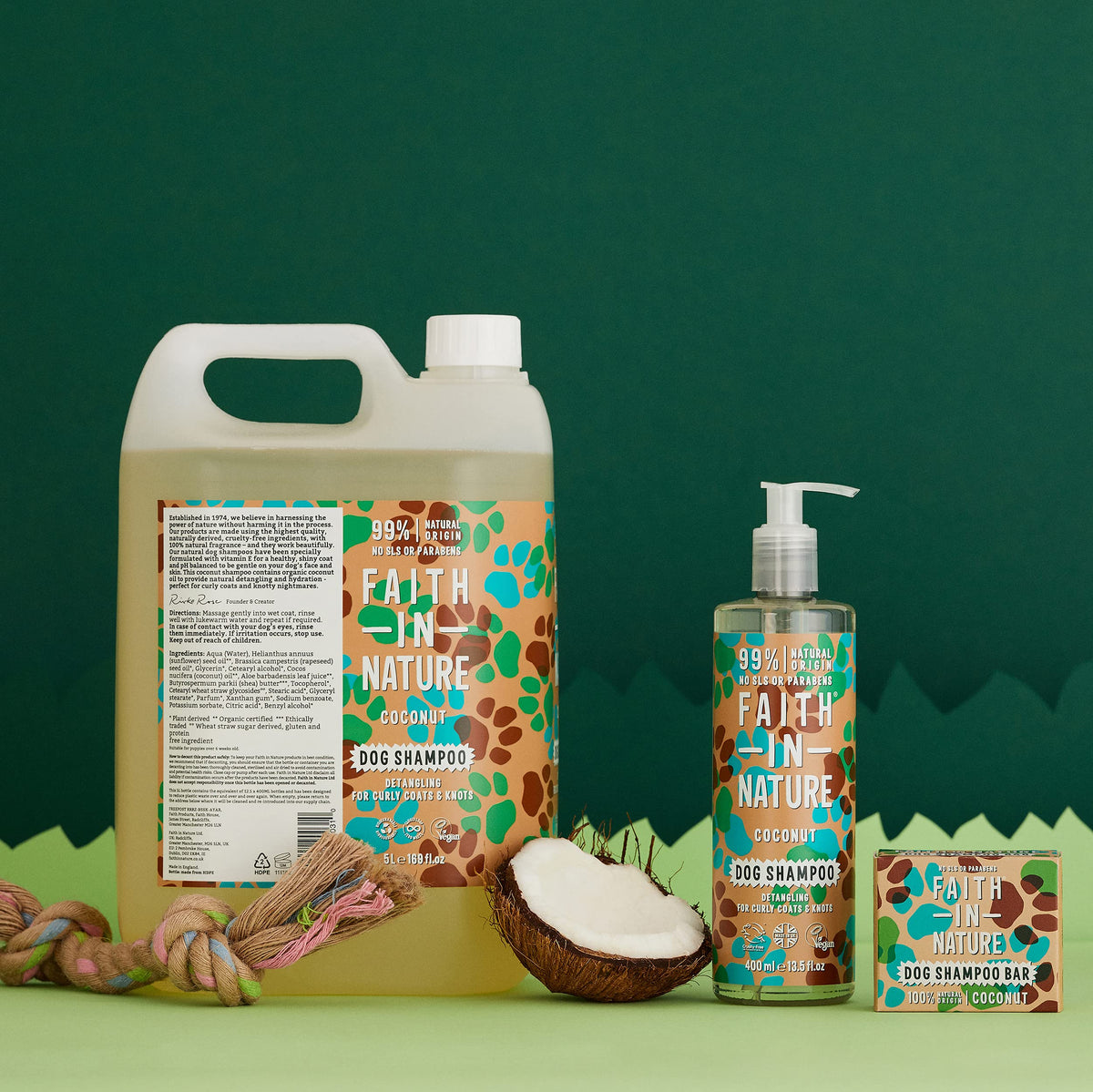 Faith In Nature Natural Chamomile Dog Shampoo, Vegan & Cruelty Free, No SLS,Silicones or Parabens, Gentle, For Sensitive Dogs and Puppies, 400ml