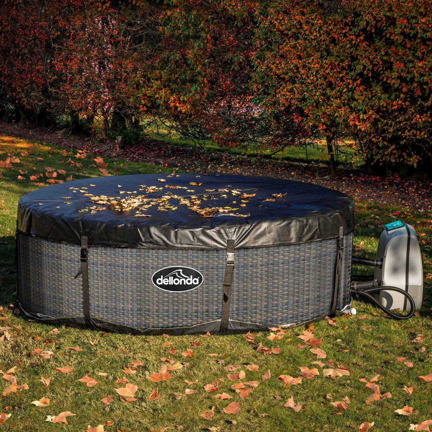 Dellonda 2-4 Person Inflatable Hot Tub Spa with Smart Pump - Rattan Effect - DL90
