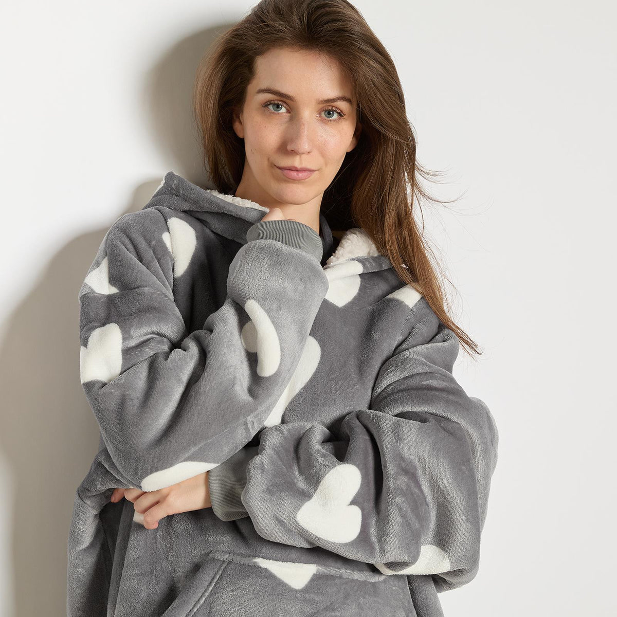 OHS Heart Print Hoodie Blanket Oversized Adult Fleece Sherpa Throw Jumper