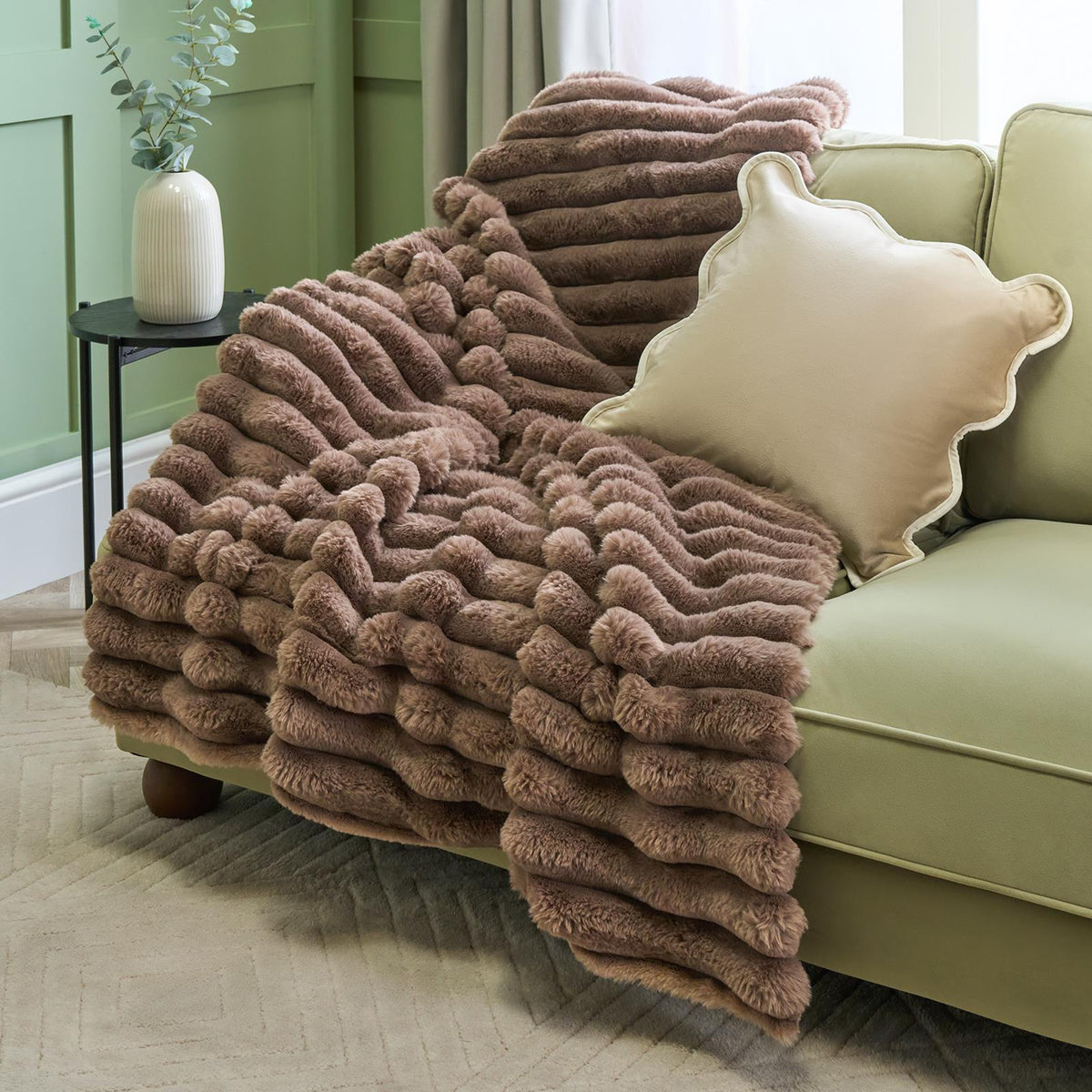 OHS Jumbo Ribbed Throw Faux Fur Fleece Fluffy Blanket Winter Thermal Bedspread