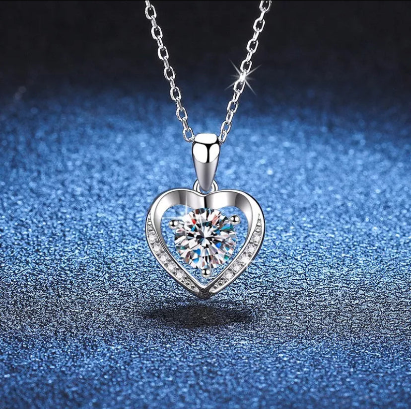 925 Sterling Silver Crystal Love Heart Pendant Necklace Women Jewellery Gift