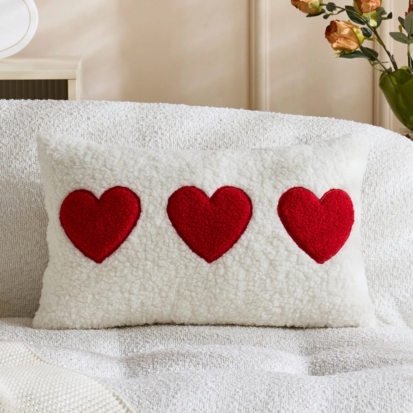 1/2Pcs Valentines Day Throw Pillow Covers 30x50cm Love Heart Embroideried Cushion Covers Red Plush Faux Fur Throw Pillow Cases