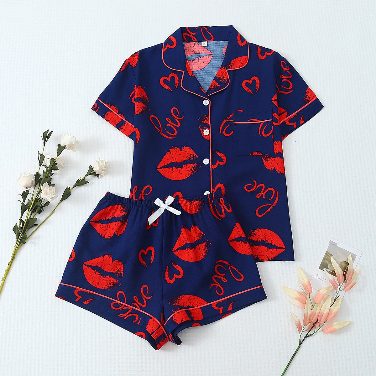 [Valentine's Day] 2-Piece Pajama Set with Lip Print, Short-Sleeved Shorts, Women's Pajamas, Loungewear Set Suitable for Home Use
