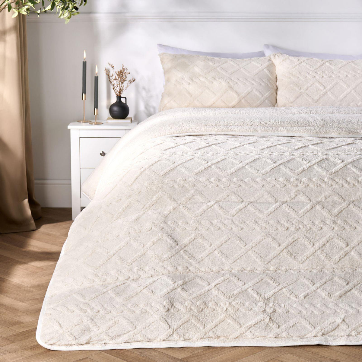 OHS Cable Knit Teddy Fleece Reversible Coverless 10.5 Tog Duvet Bedding Set