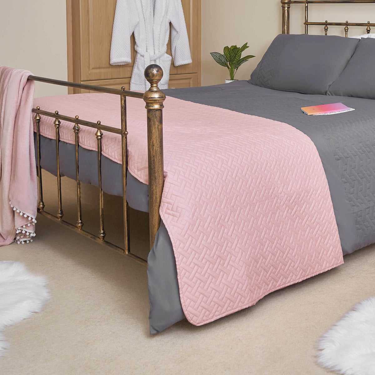 Brentfords Geo Quilted Bedspread Blanket Pinsonic Throw Large Sofa Bed Comforter