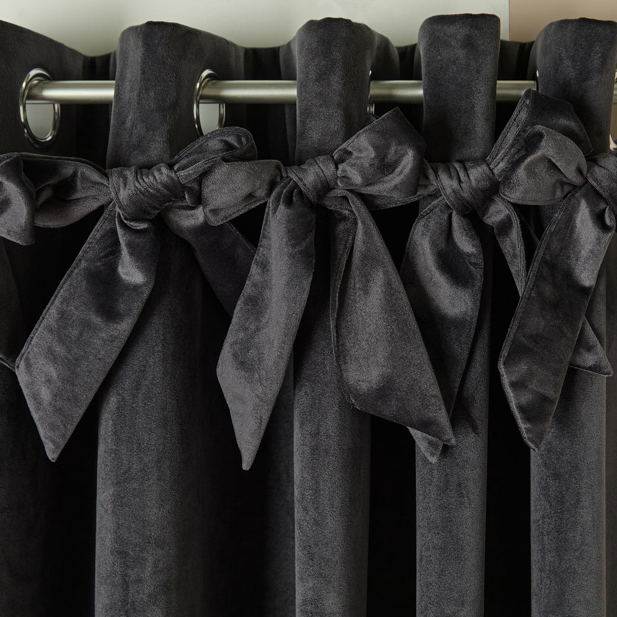 OHS Velvet Eyelet Curtains Bow Decor 2 Pair Of Ready Made Luxury Thick Ring Top
