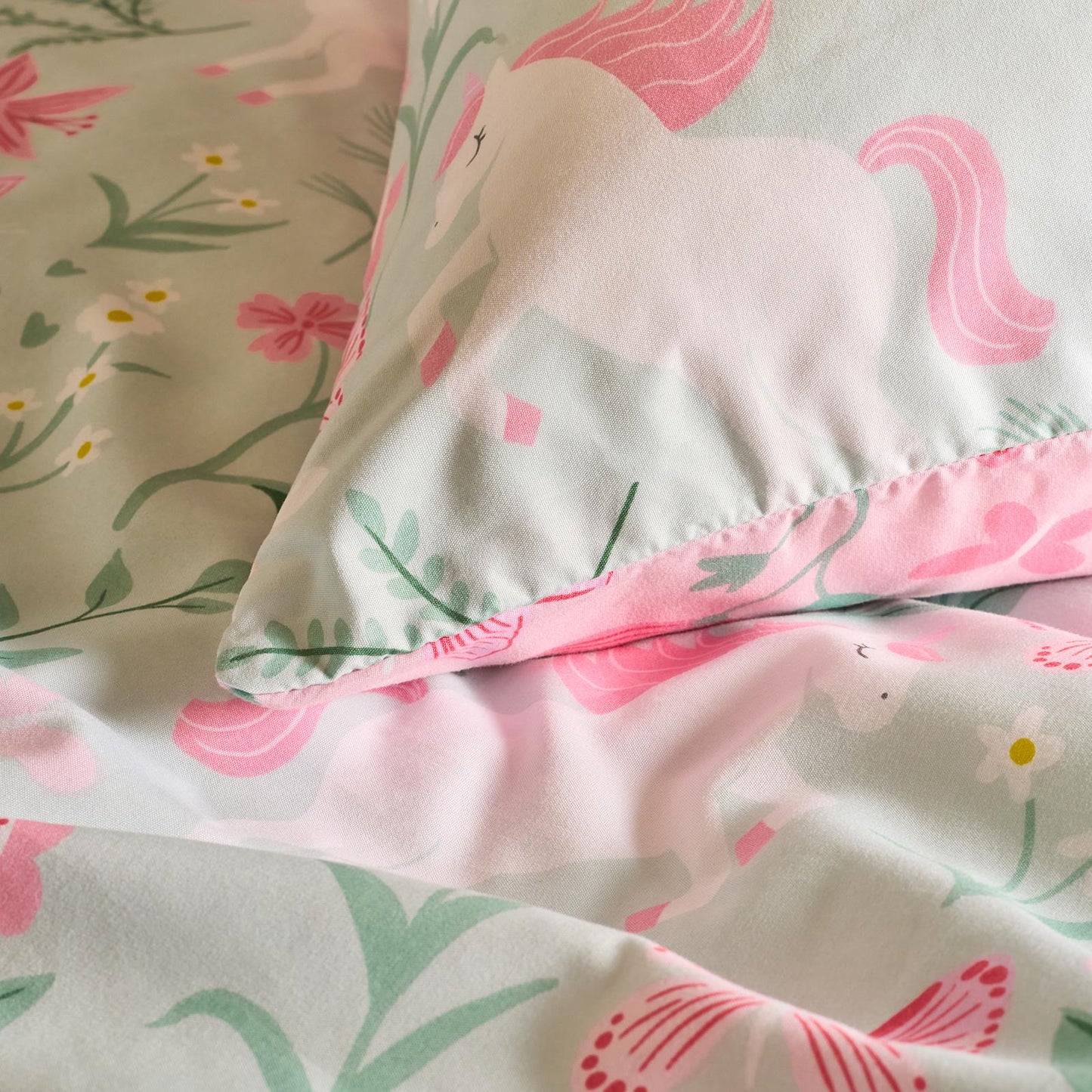 OHS Enchanted Unicorn Bedding Microfibre Print Duvet Cover Set with Pillowcase