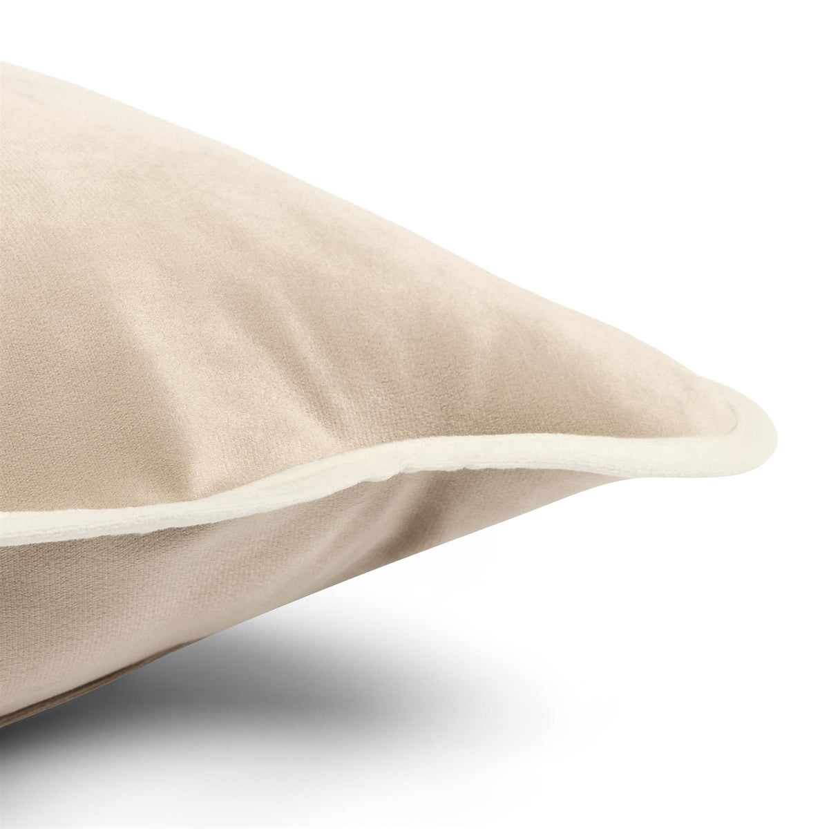 OHS Scallop Edge Cushion Covers Matte Velvet Square Pillowcases Filled Multipack