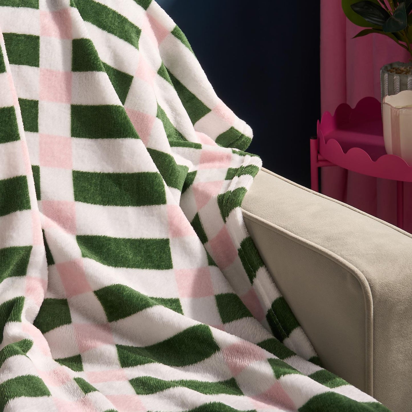 OHS Checkerboard Throw Ultra Soft Blanket Flannel Lightweight Bedspread