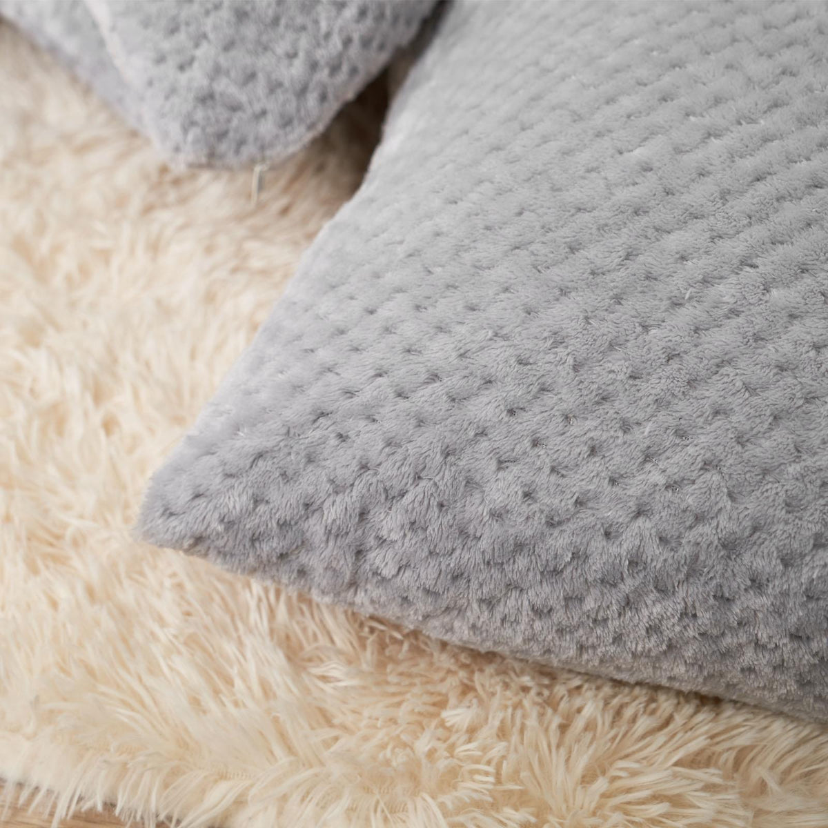 OHS Waffle Fleece Cushion Covers 2/4 Pack Soft Filler Decor