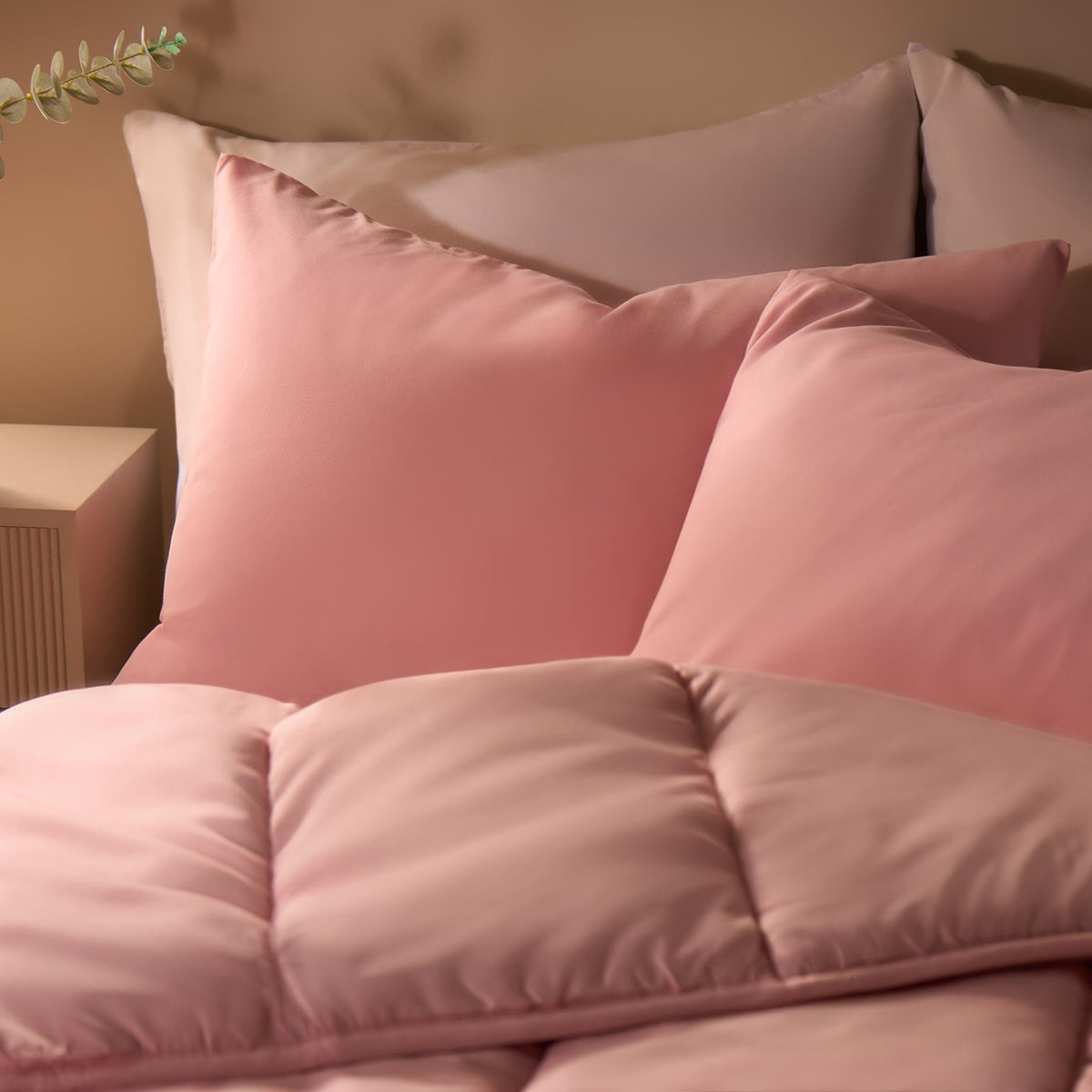OHS Coverless Duvet & Pillowcase 10.5 Tog Bedding Set Easy Care Reversible