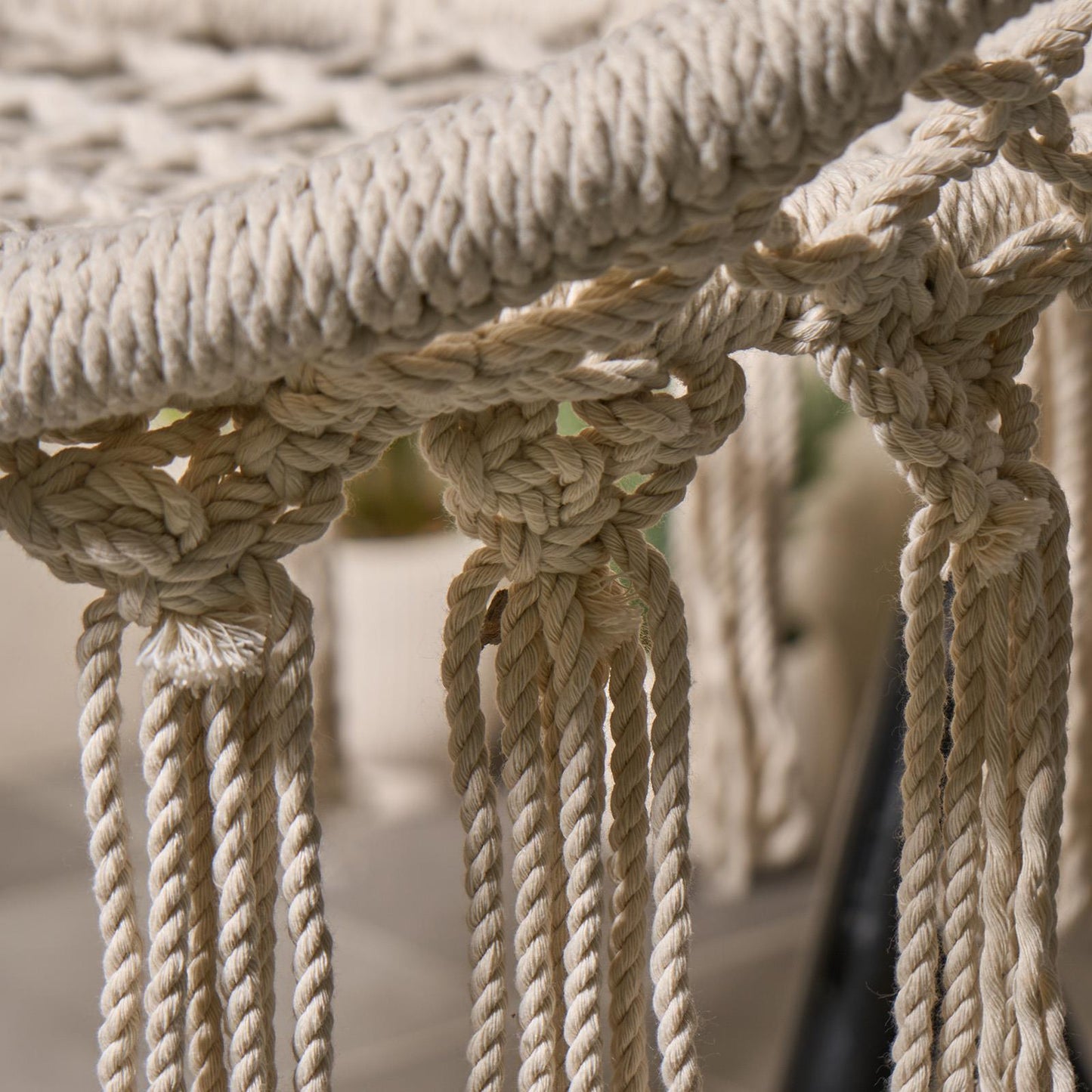 OHS Macrame Hanging Chair Garden Swing Hammock Rope Soft Tassels Outdoor