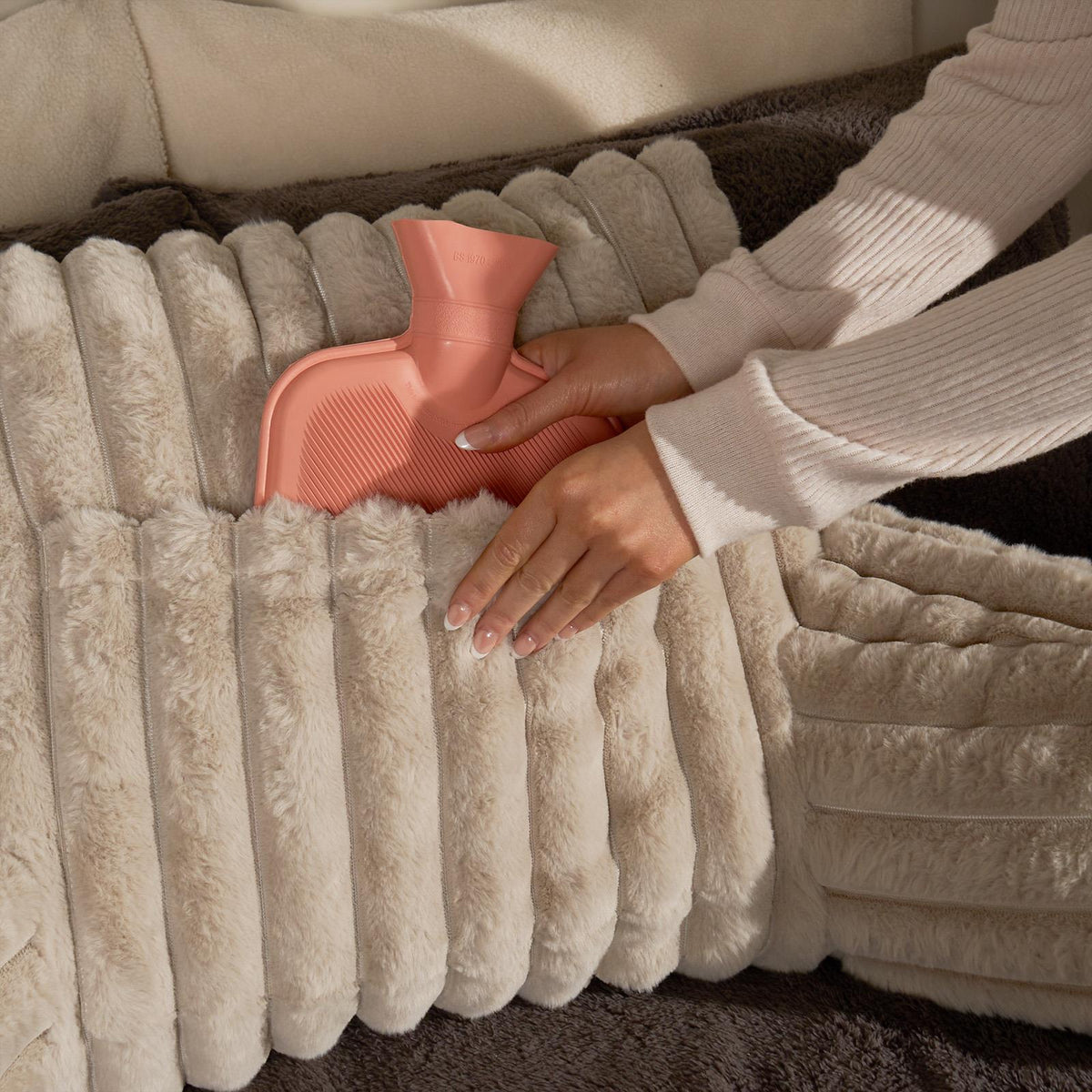 OHS Reading Cuddle Cushion Fleece Heatable Pillow Arms Chair Back Support
