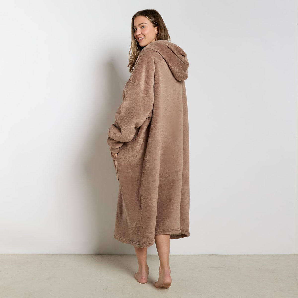 OHS Extra Long Hoodie Blanket Oversized Soft Sherpa Fleece Giant Sweatshirt