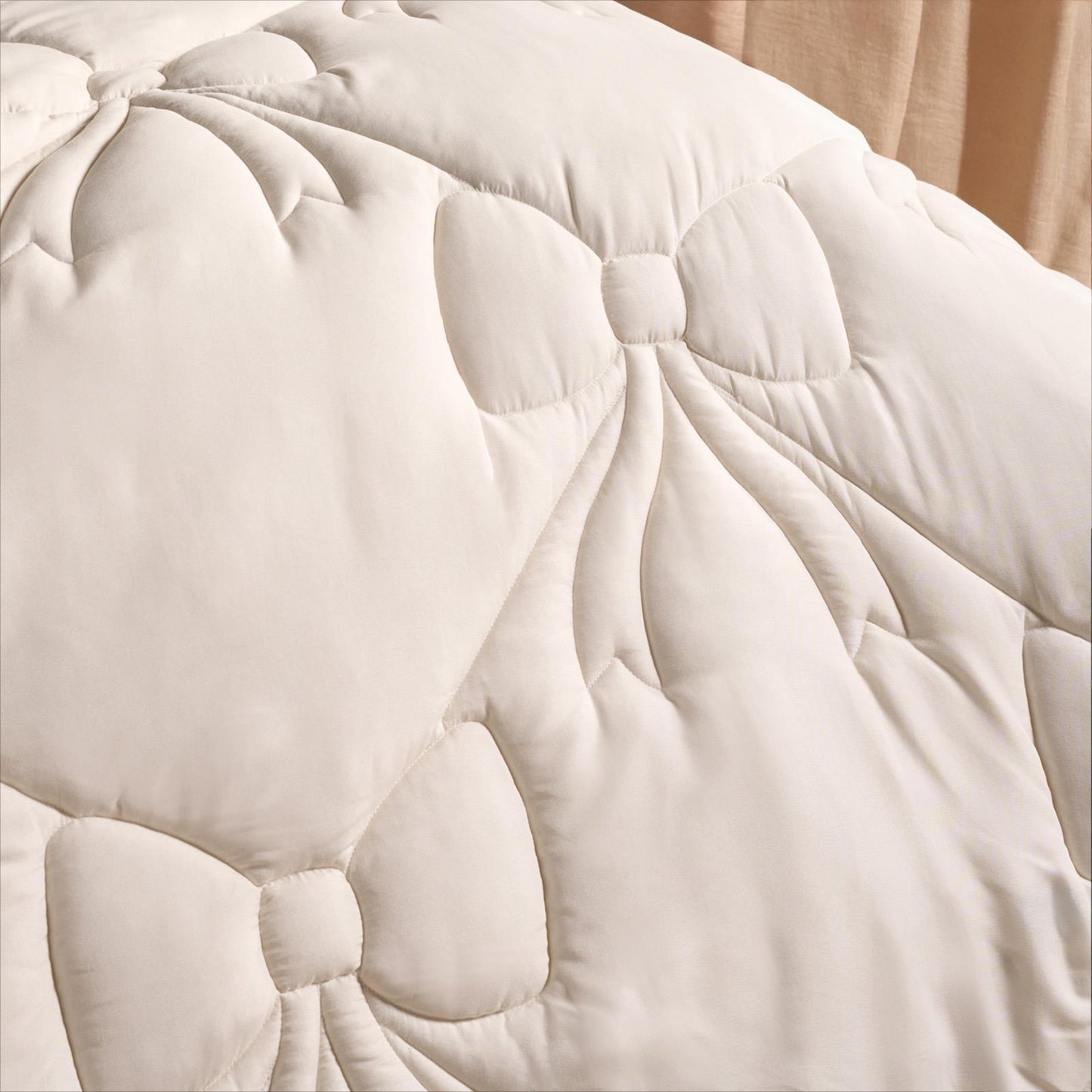 OHS Bow Lattice Coverless 7.5 TOG Duvet Bedding Set with Pillowcase