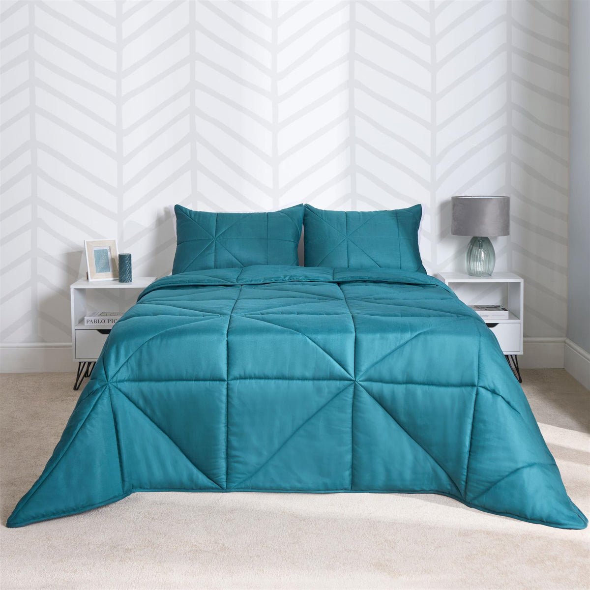 OHS Coverless Duvet Geo Quilted 7.5 TOG Bedding Set with Pillowcase Double King