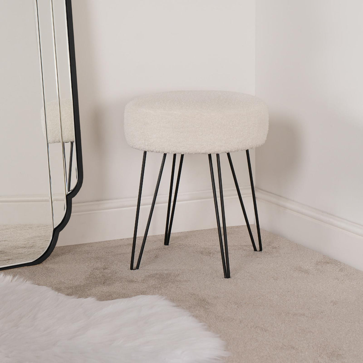 Stool Boucle Fleece Chair Dressing Table Vanity Seat Pouffe Home Spa Foot Rest
