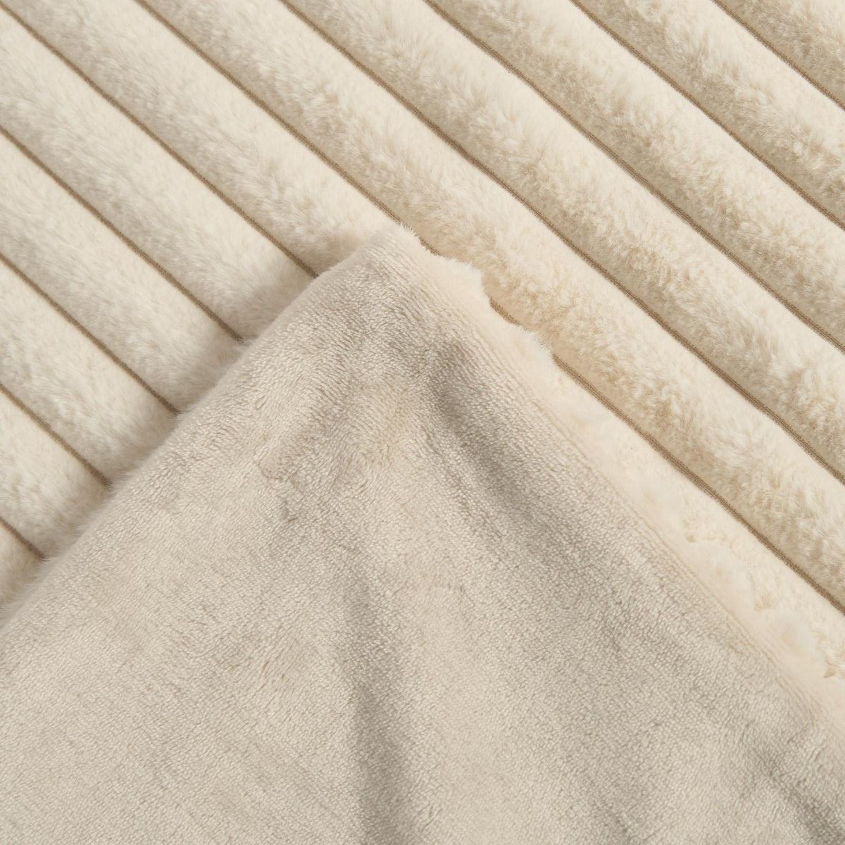 OHS Faux Fur Ribbed Fleece Throw Over Bed Blanket Warm Supersoft