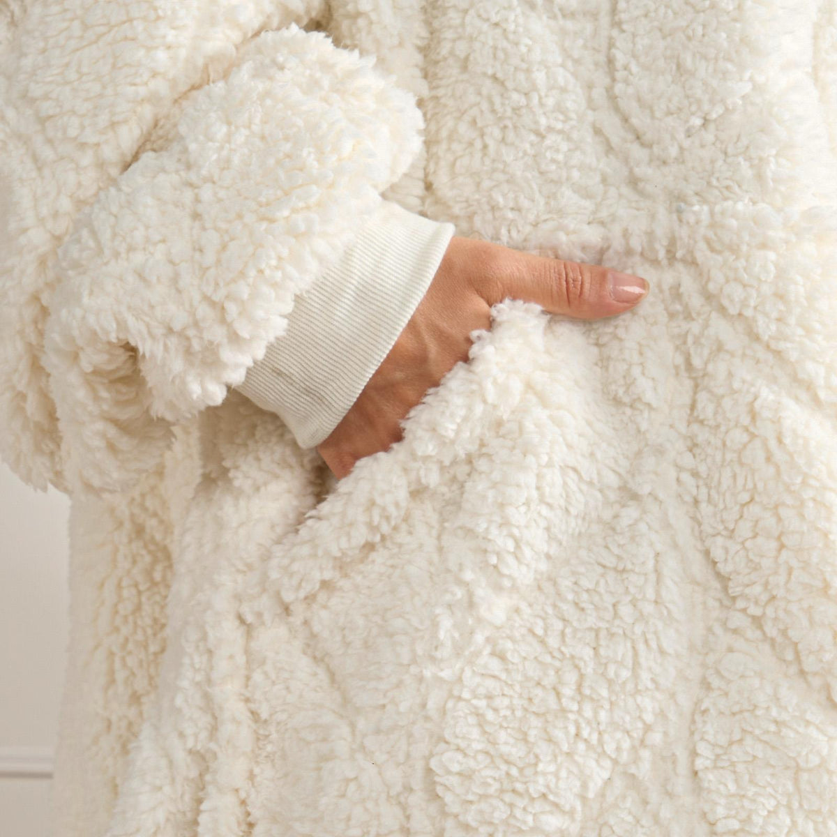 Oversized Hoodie Blanket Giant Fleece Supersoft Braided Jumper Wearable Throw