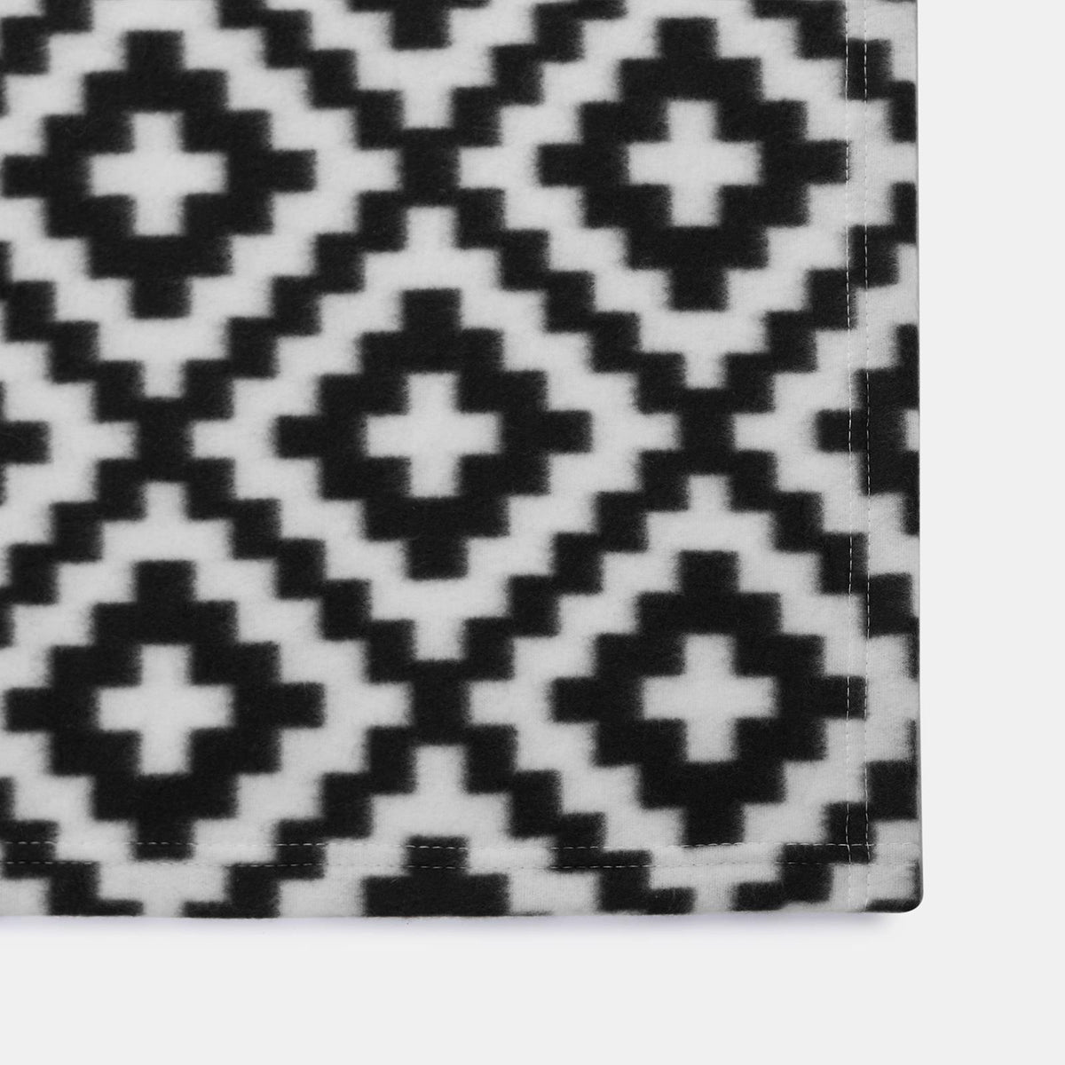 Geo Tile Throw Over Bed Blanket Travel Garden Chair Soft Fleece Warm Bedspread