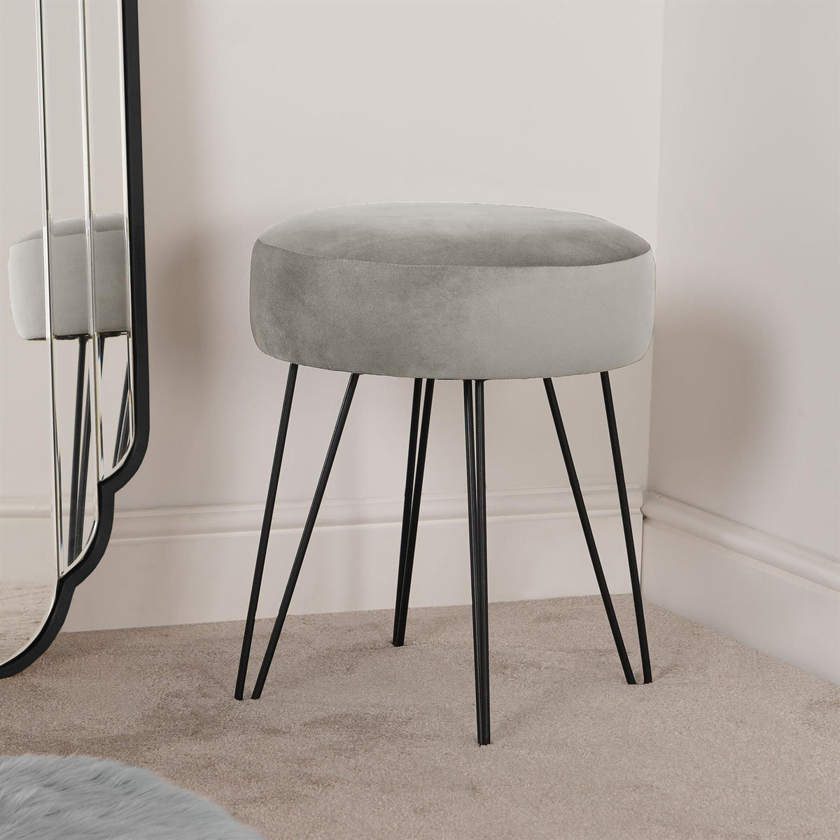 Dressing Table Stool Velvet Round Makeup Vanity Seat Chair Metal Legs Pouffe